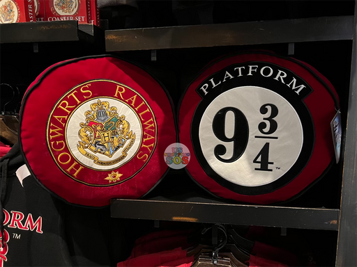 Universal Studios - The Wizarding World of Harry Potter - Platform 9 3/4 Cushion Pillow