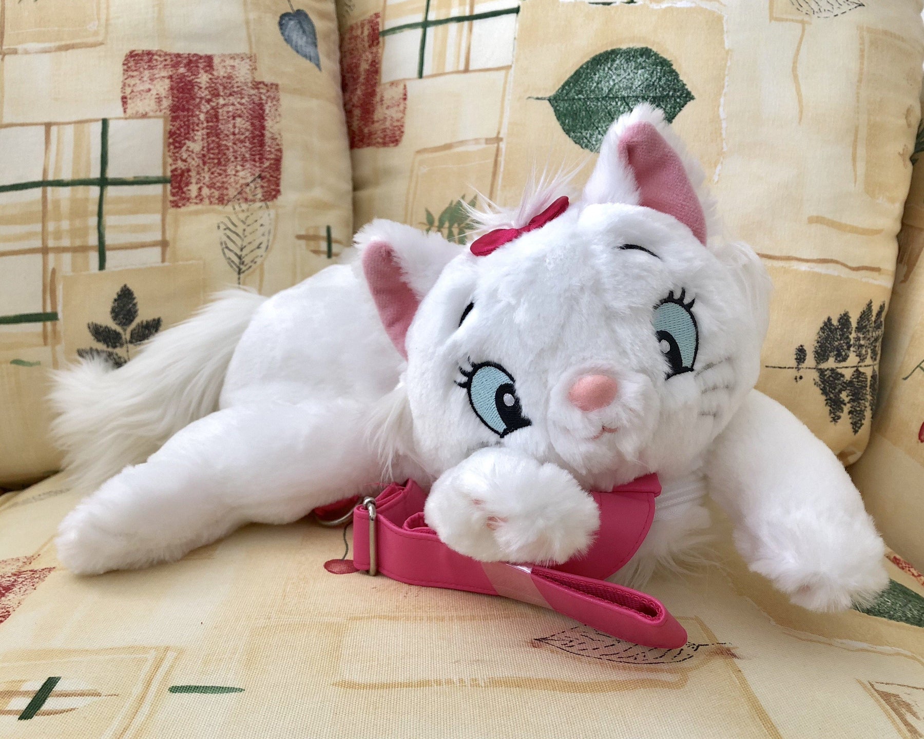 TDR The Aristocats One Shoulder Plush Backpack - Marie