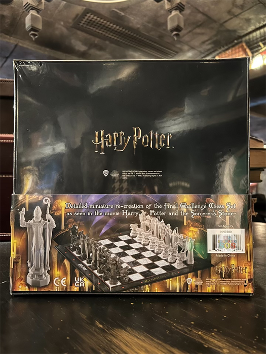 Universal Studios - The Wizarding World of Harry Potter - Chess Set
