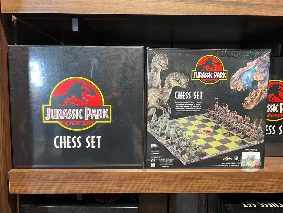 universal monsters chess set Universal Studios - Jurassic World