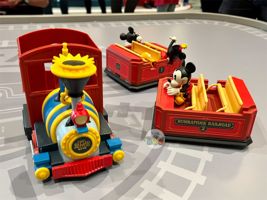 DLR - Mickey & Minnie's Runaway Railway - Remote Control Trackless Train