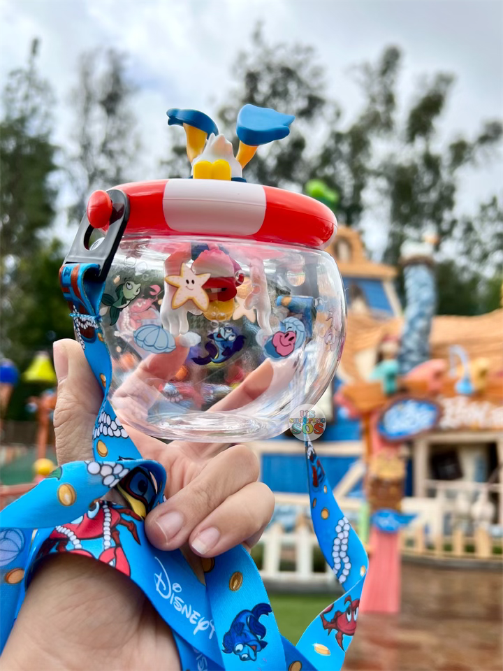DLR - Mickey's Toontown - Donald Souvenir Sipper — USShoppingSOS DLR - Mickey's Toontown - Donald Souvenir Sipper — USShoppingSOS