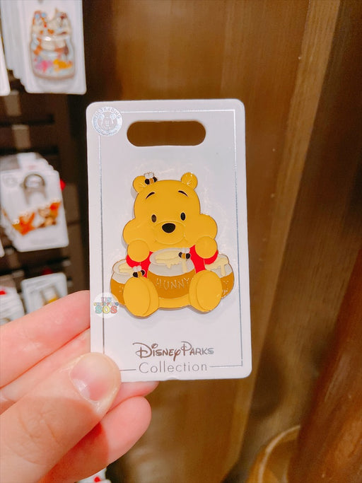 Disney Pin 2021 Winnie the pooh hourglass shanghai disneyland exclusive