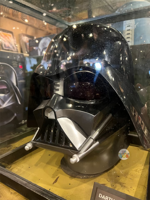 DLR/WDW - Star Wars The Black Series Premium Electronic Helmet - Darth Vader